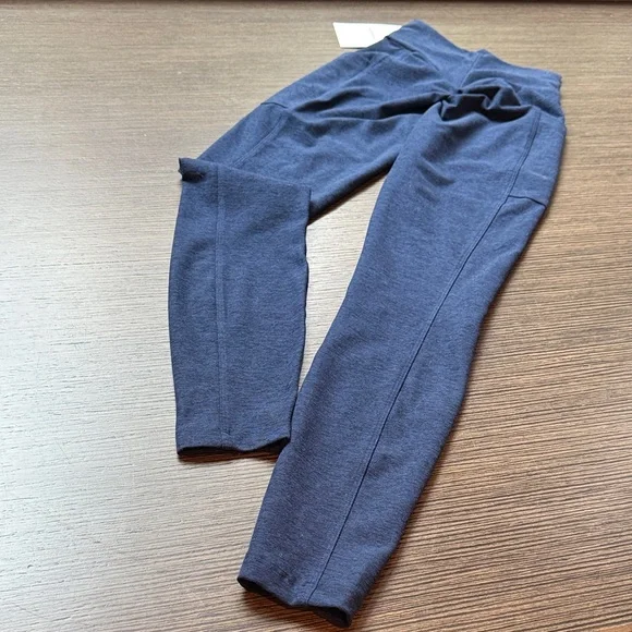 Bombshell Sportswear Define Pocket Navy Blue Leggings - Picture 5 of 5